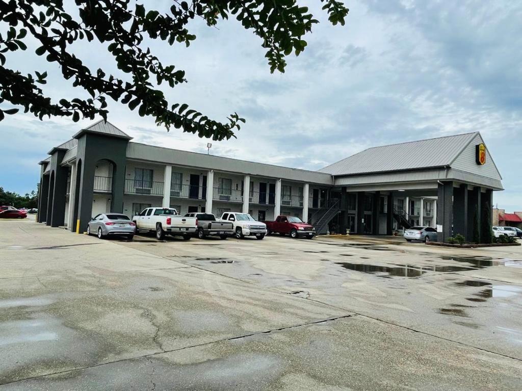 Super 8 By Wyndham New Iberia Motel Ngoại thất bức ảnh