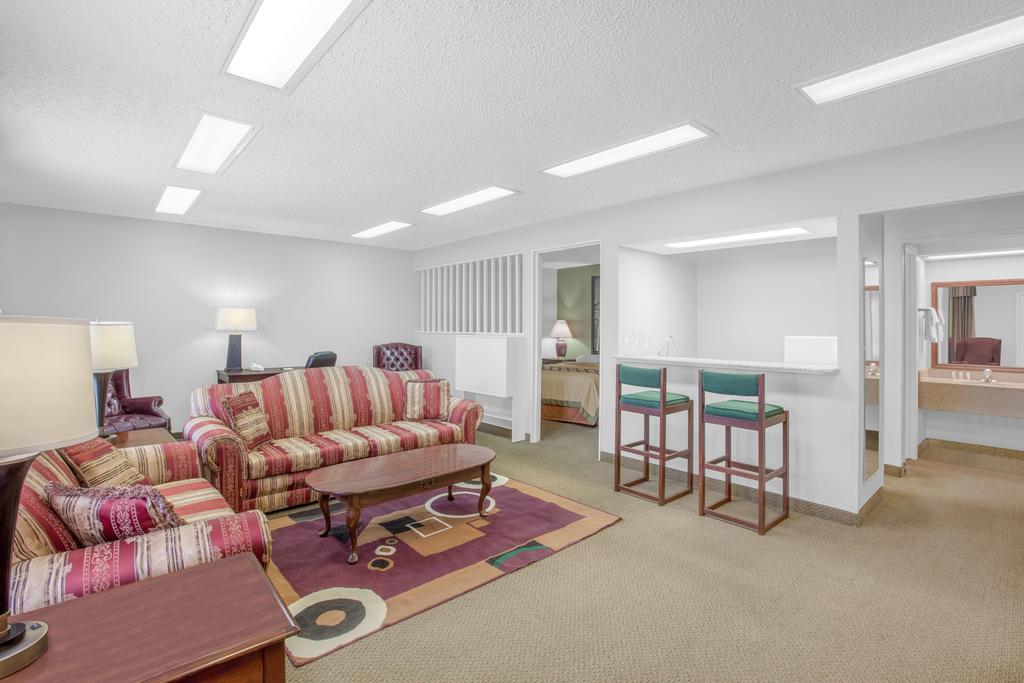 Super 8 By Wyndham New Iberia Motel Ngoại thất bức ảnh